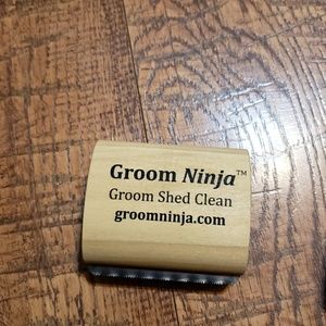 Small NEW groom ninja grooming dog pet brush